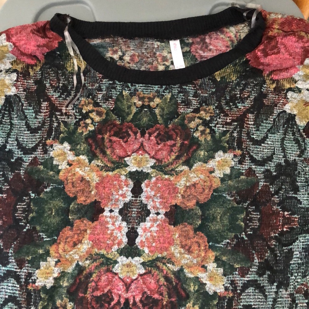 Xhilaration XL Floral Long Sleeve Tunic